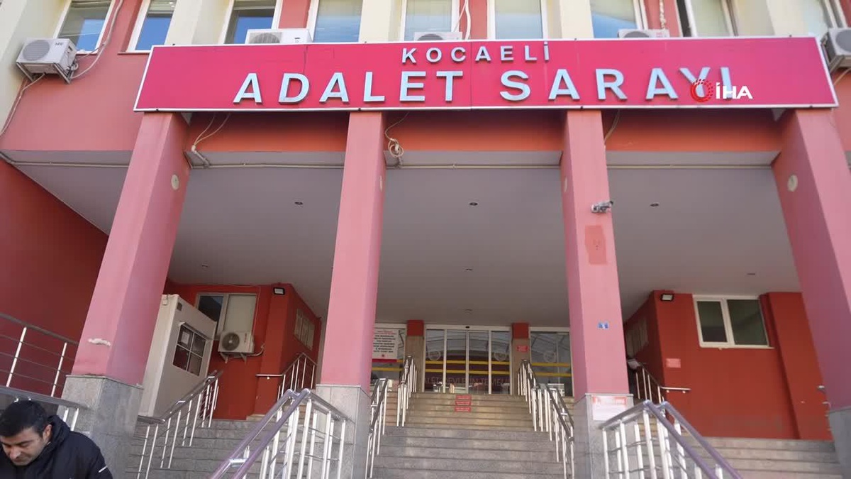 Genç Kız Şikayetinden Vazgeçti