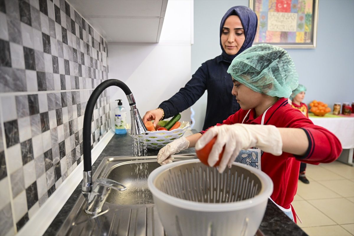 Yaşam Becerileri Projesi ile Çocuklar Öğreniyor