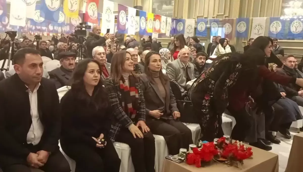 Tülay Hatimoğulları: "Bu Sorun Sadece Öcalan\'ın Omuzlarına Yıkılamaz"