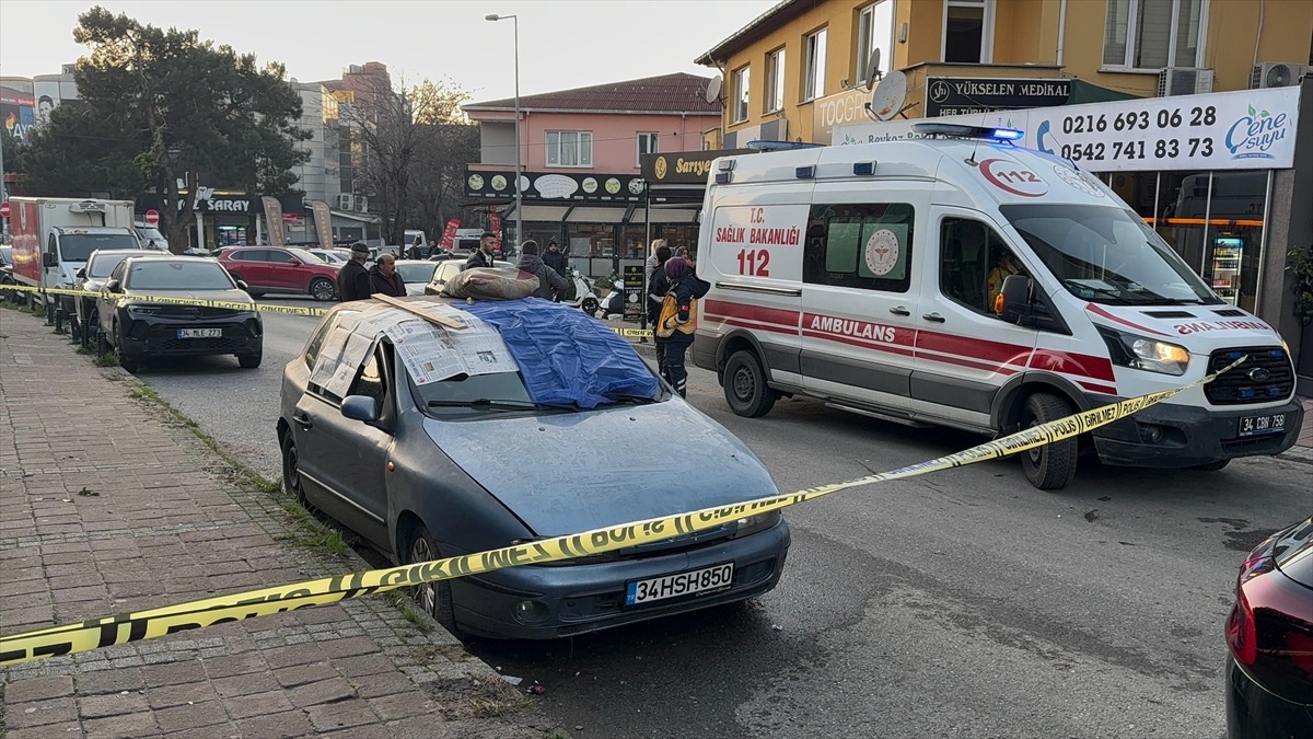 Beykoz\'da Otomobilde Cansız Beden Bulundu