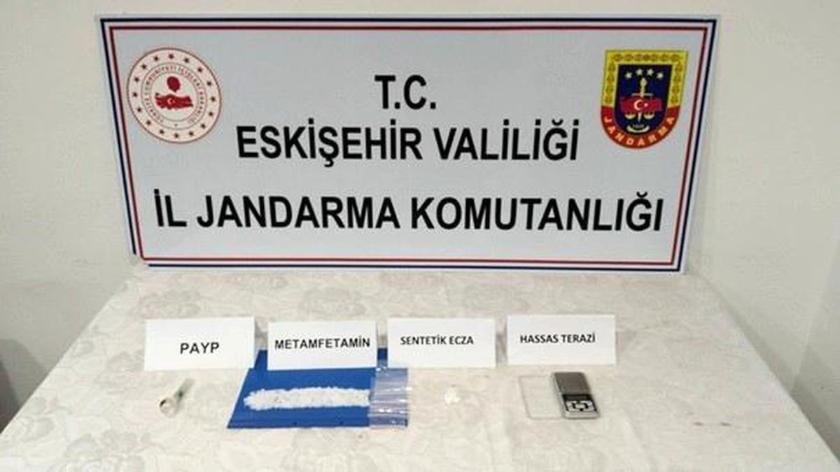 Bursa\'dan Eskişehir\'e Uyuşturucu Getiren Kişi Yakalandı