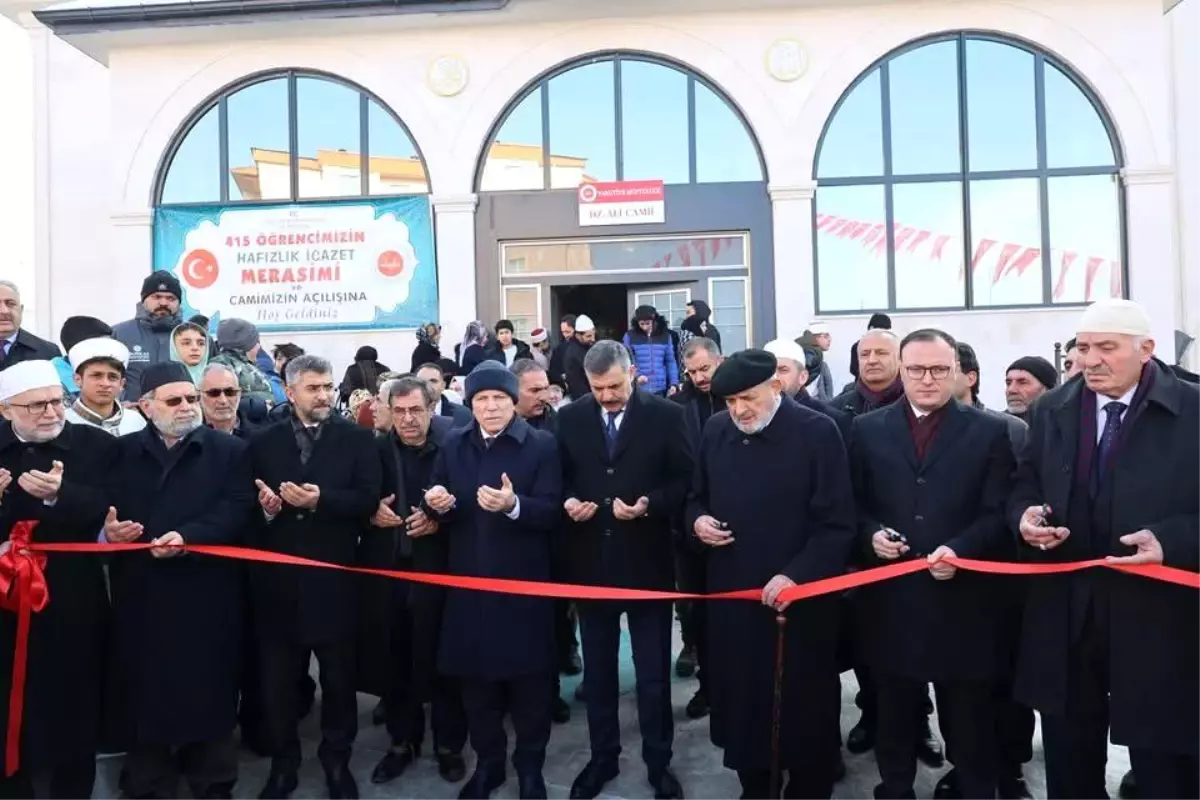 Hz. Ali Camii Erzurum\'da Dualarla Açıldı