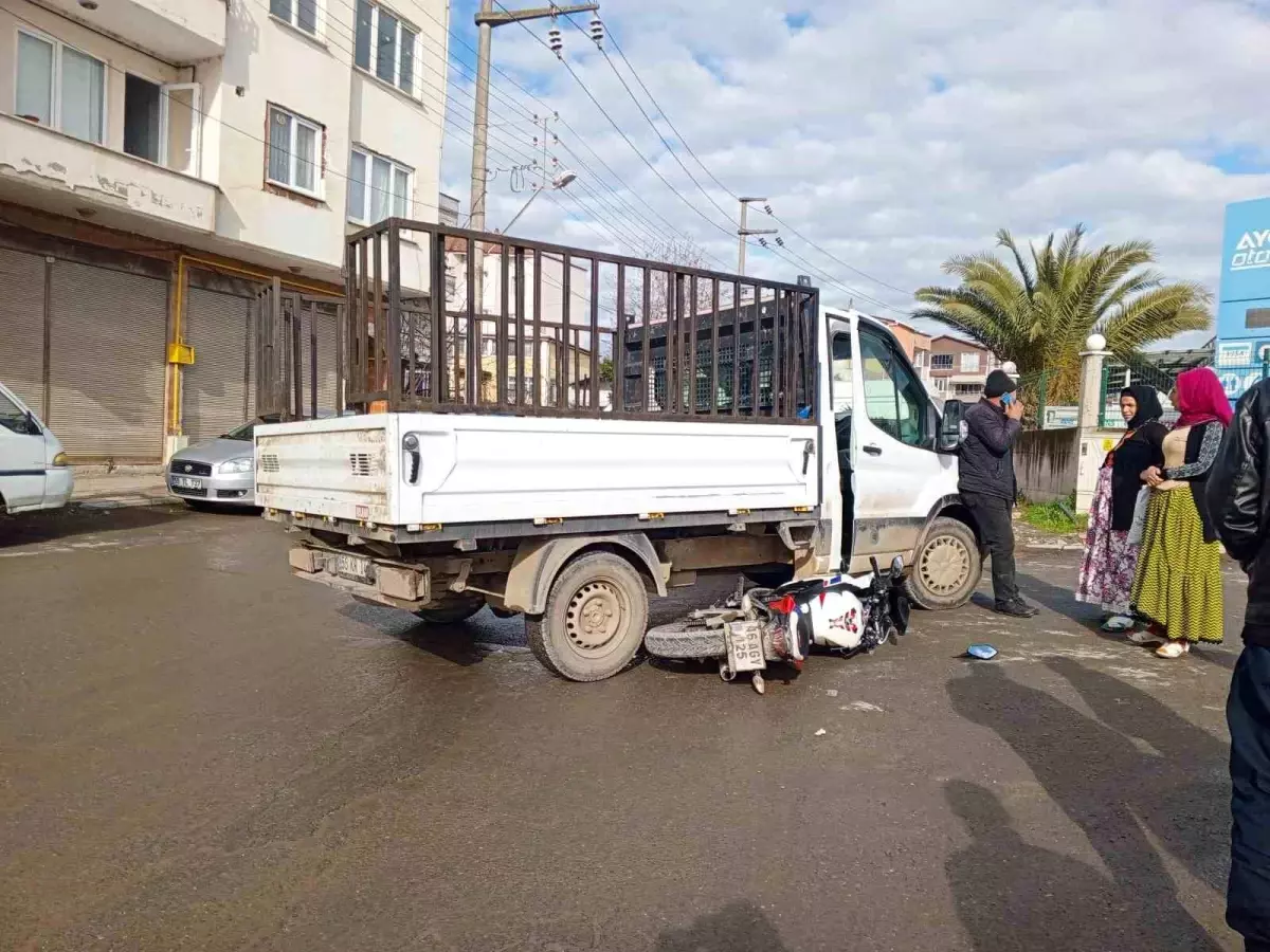 Bafra\'da Trafik Kazası: Motosiklet Sürücüsü Yaralandı