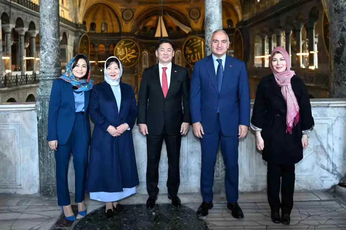 Bakan Ersoy, Moğolistan Cumhurbaşkanı ile İstanbul\'da