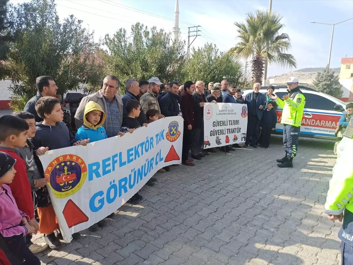 Traktör Sürücülerine Güvenli Kullanım Eğitimi