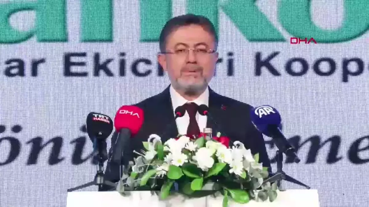 Bakan Yumaklı\'dan Üreticilere Sözleşmeli Üretim Tavsiyesi