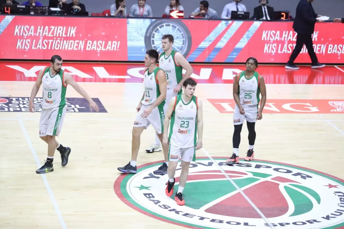 Yalovaspor Basketbol, Manisa Basket\'i 79-74 Yenerek Galip Geldi