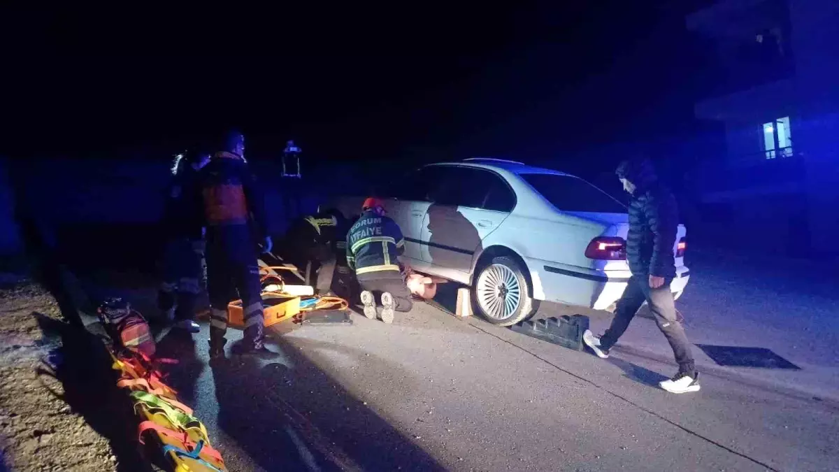 Çorum\'da Motosikletli Genç Alkollü Sürücünün Aracının Altında Kalarak Hayatını Kaybetti