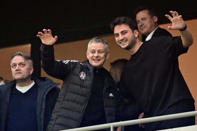 Beşiktaş'ın yeni teknik direktörü Solskjaer, Samsunspor maçını tribünden takip etti