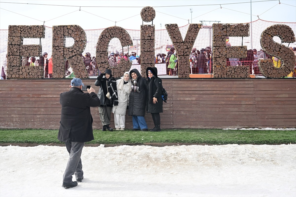 Erciyes\'te Yarıyıl Tatili Yoğunluğu