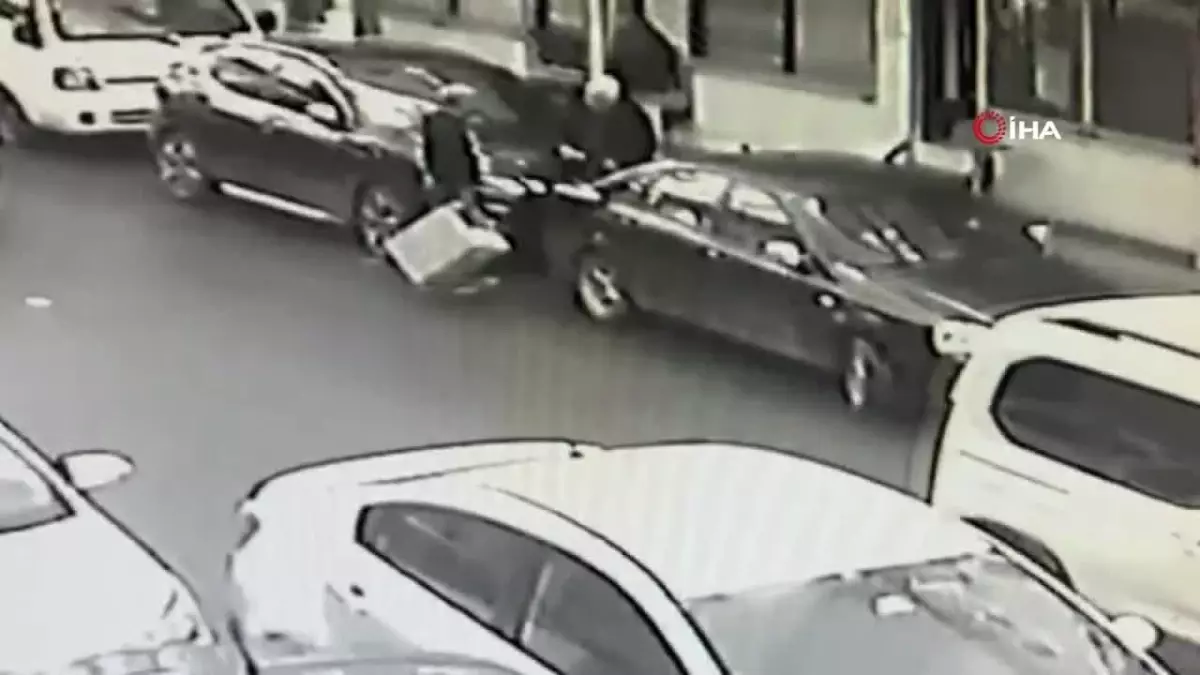 Güngören\'de 9 Şişe Sahte Alkol Ele Geçirildi