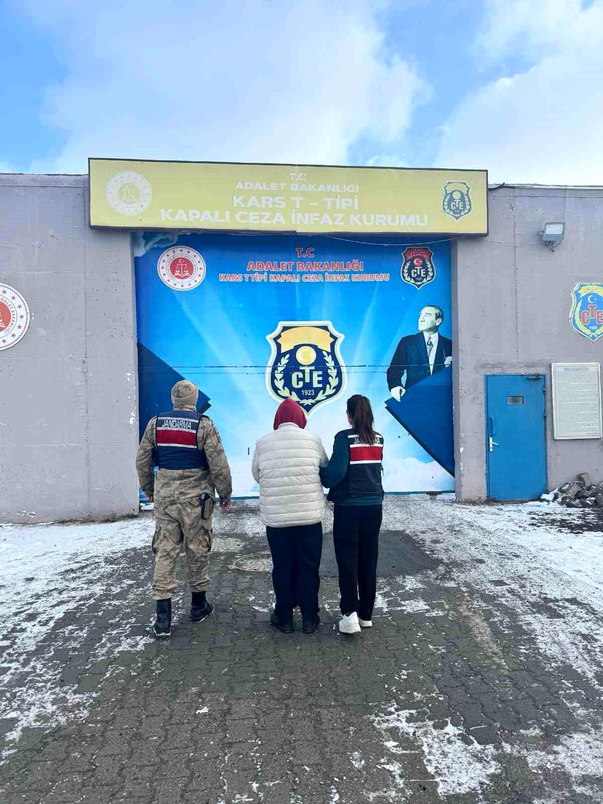 Kars\'ta Dolandırıcı Yakalandı