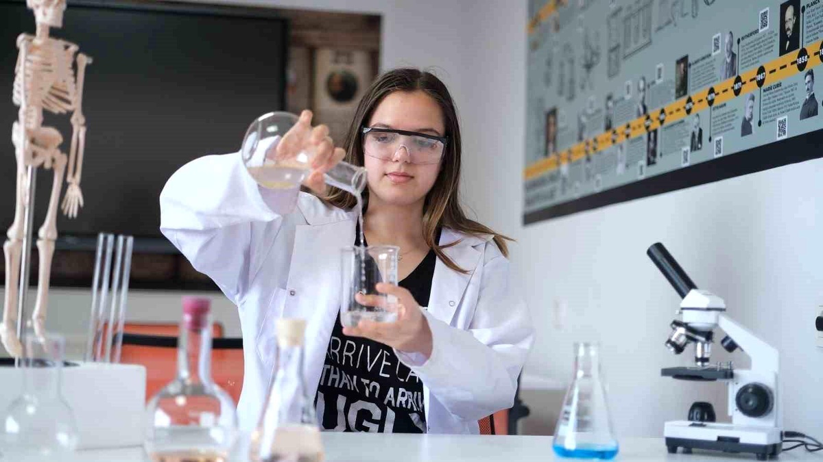 Kocaeli\'nde Gençlere Yönelik Çeşitli Eğitim ve Etkinlikler