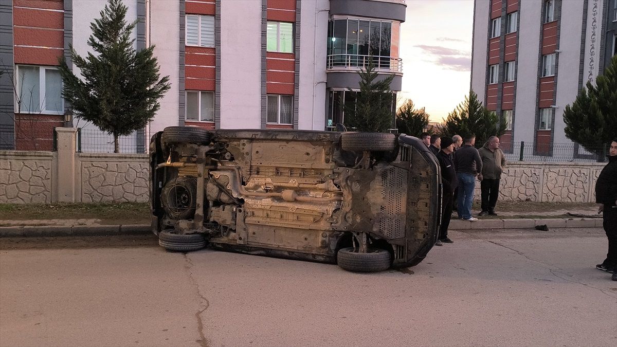 Kırıkkale\'de 15 Yaşındaki Minibüs Sürücüsü Kovalamacada Yakalandı