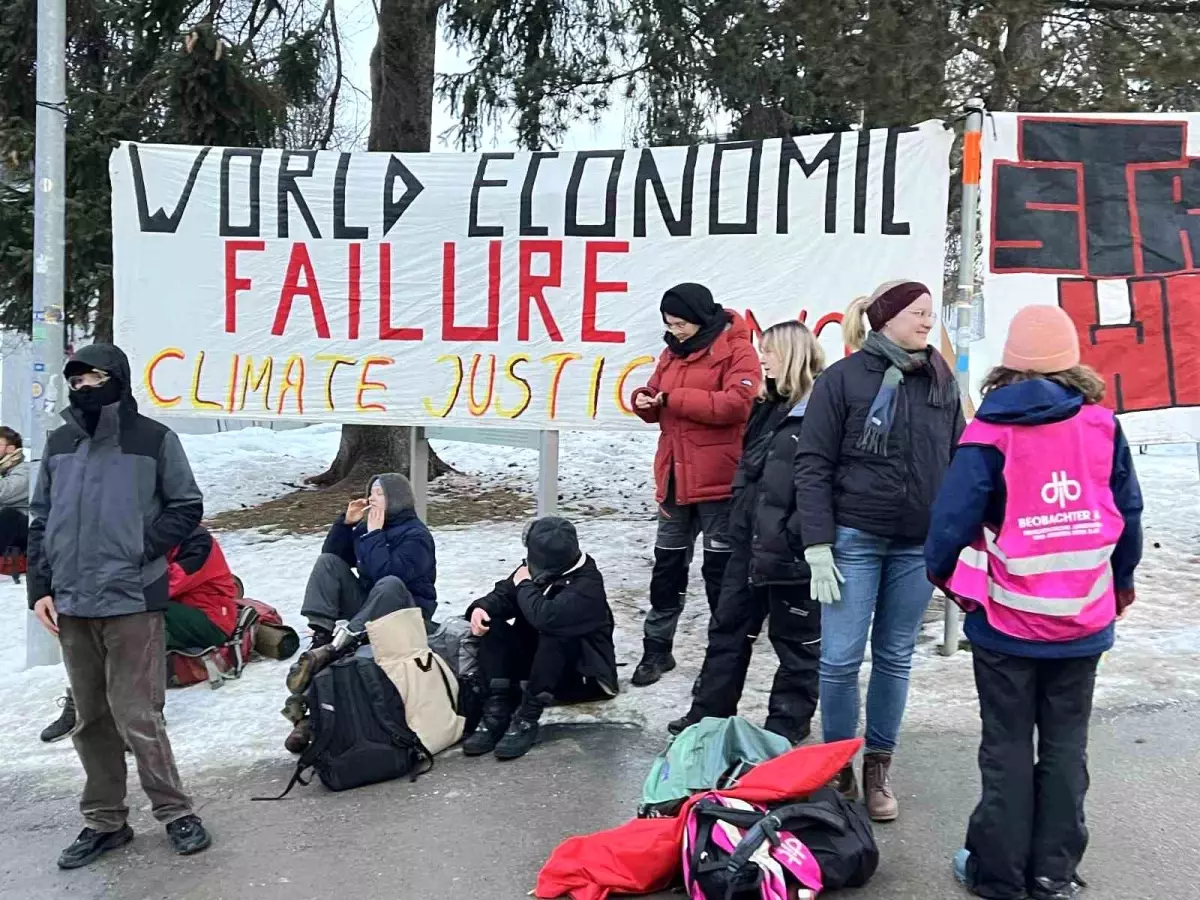 Davos\'ta WEF Protestoları