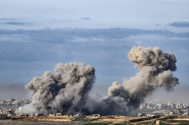 Gazze'ye yoğun bombardıman: 9 kişi hayatını kaybetti