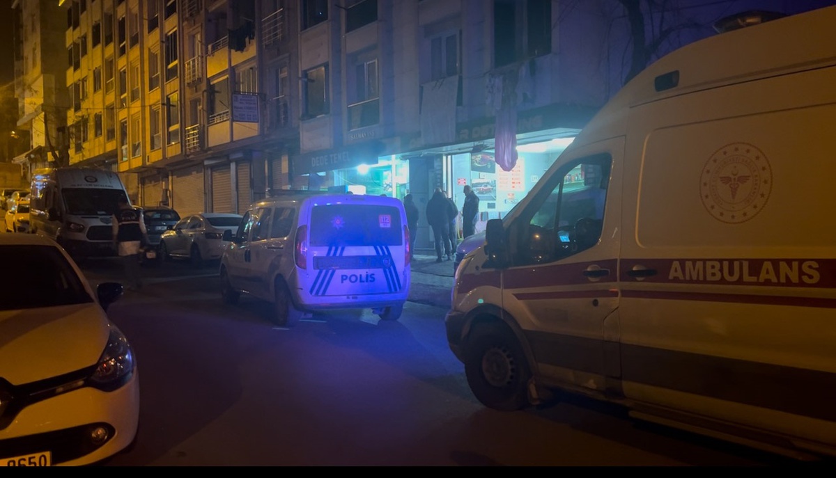 Esenyurt\'ta Oto Yıkama Dükkanında Silahlı Kavga: 1 Ölü