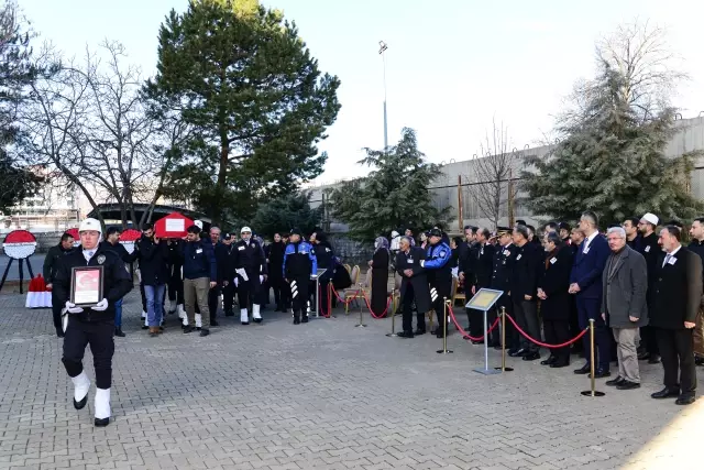 Kalp krizi geçiren polis memuru hayatını kaybetti