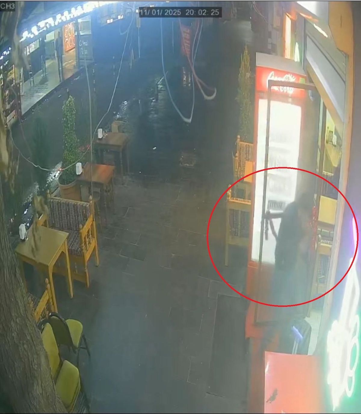 Diyarbakır\'da Kıraathaneye Silahlı Saldırı