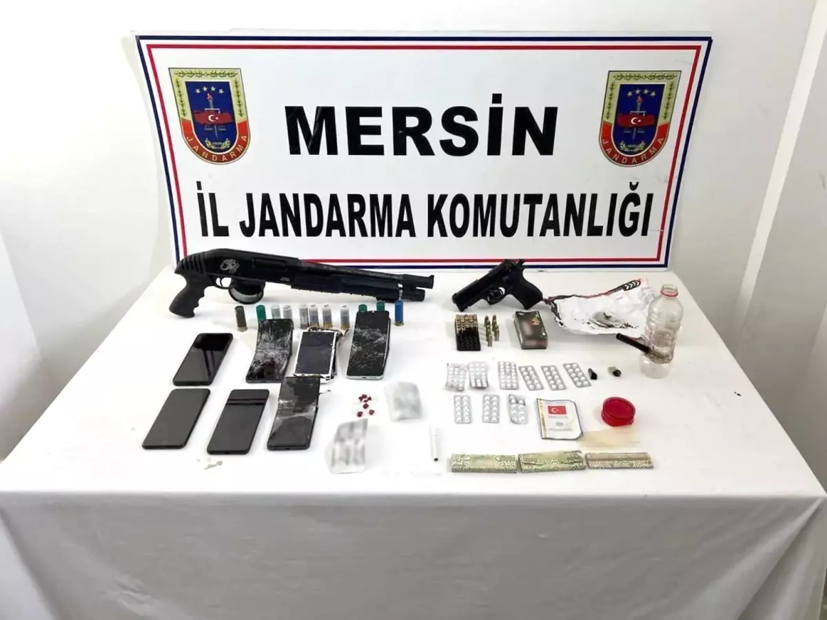 Mersin\'de Uyuşturucu Operasyonu: 10 Gözaltı