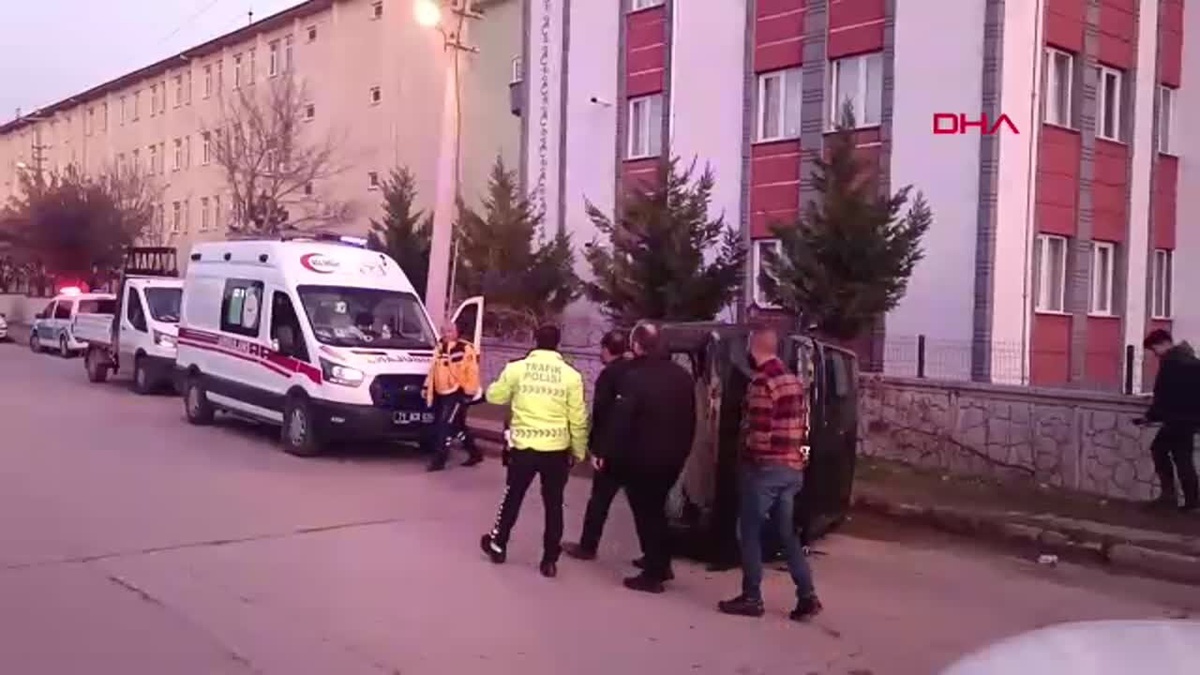 Kırıkkale\'de Polis Kaçan Minibüs Sürücüsüne Müdahale Etti