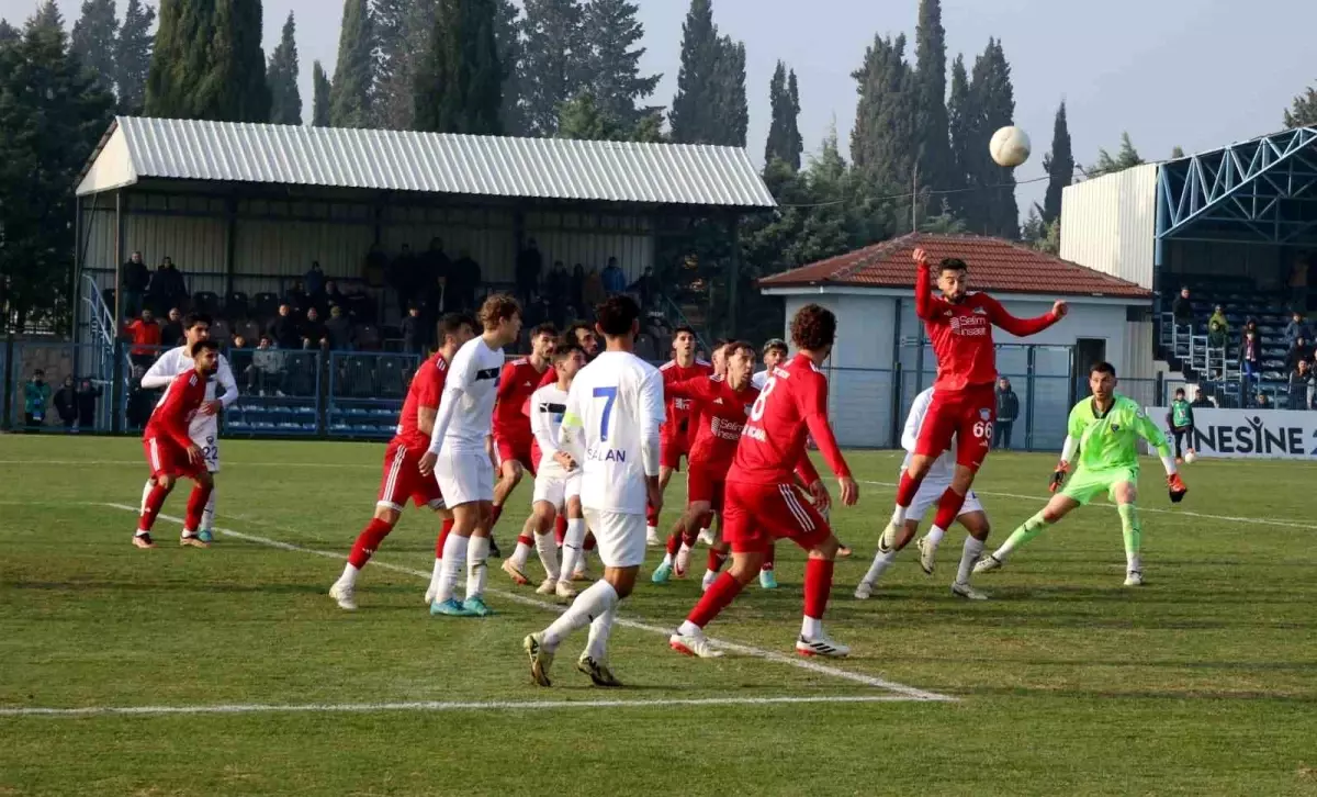 Karacabey Belediyespor, Arnavutköy Belediyespor\'a 4-3 Yenildi