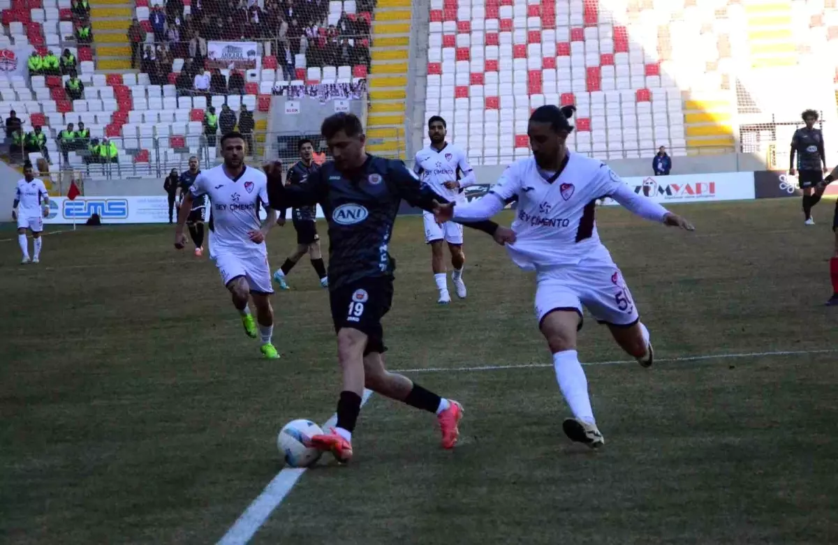 Karaman FK - Elazığspor Maçı 1-1 Beraberlikle Sona Erdi