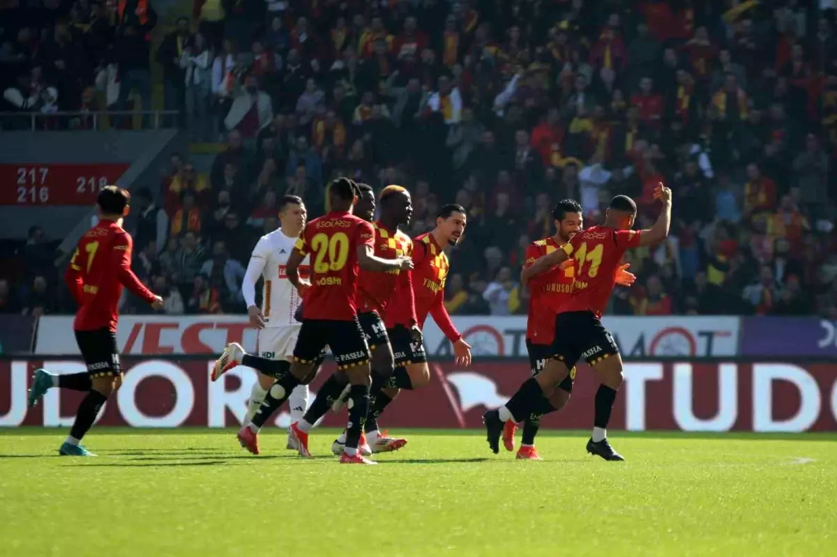 Göztepe 1-0 Önde, Juan Öne Çıktı