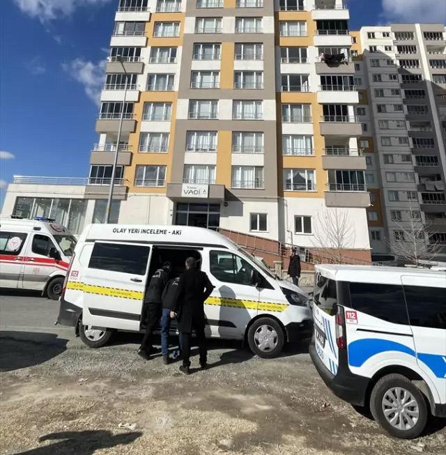 7 yaşındaki oğlunu silahla vuran baba kendini eve kilitledi