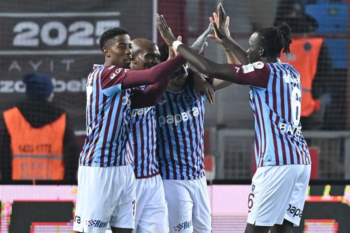 Aylar sonra bir ilk yaşandı: Trabzonspor, Sivasspor\'u 4-0 yendi