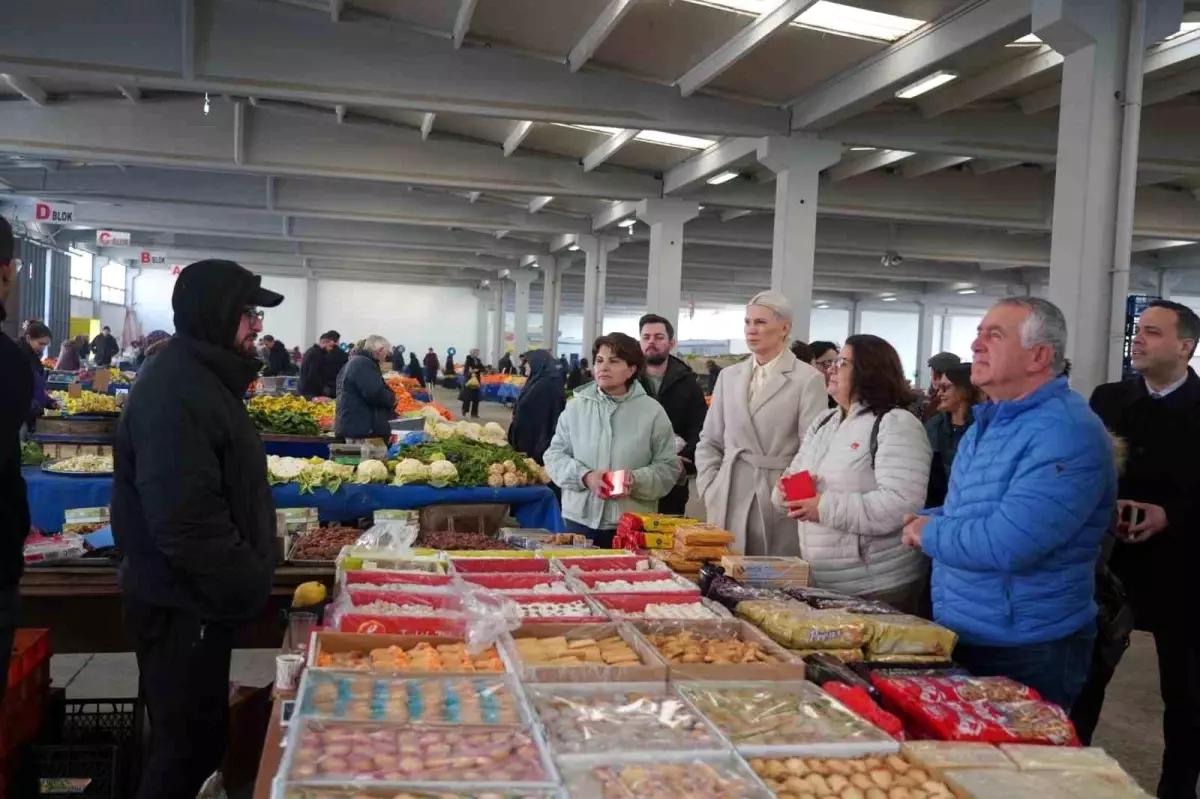 Başkan Subaşı, Kapalı Pazar Esnafını Ziyaret Etti