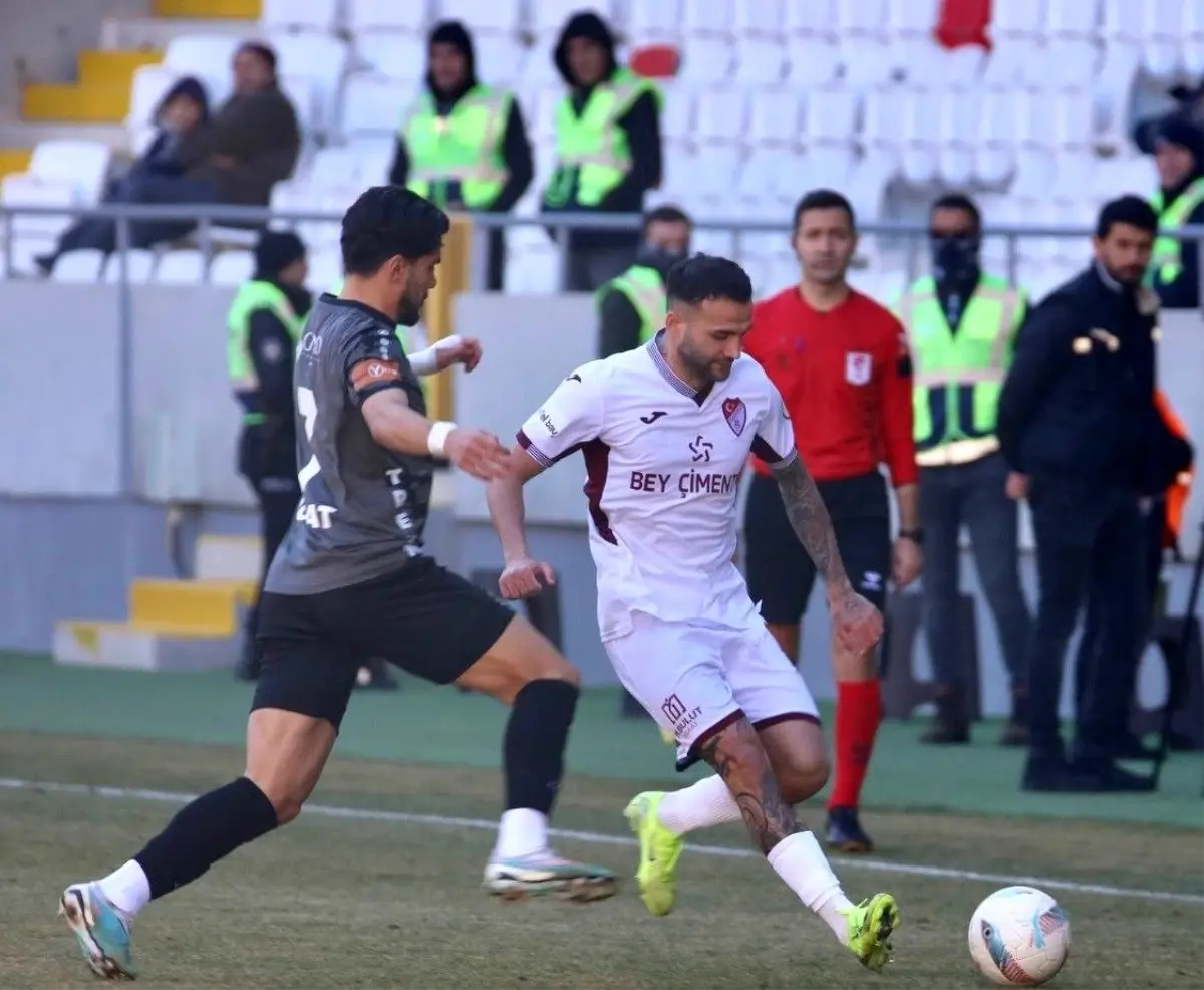 Çimentaş Elazığspor, Karaman FK Deplasmanında İki Puan Bıraktı