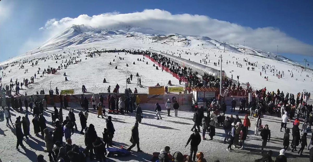 Erciyes Kayak Merkezi\'nde 250 Bin Turist