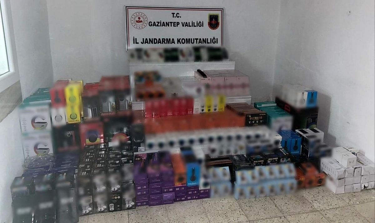 Gaziantep\'te 3 milyon TL değerinde kaçak elektronik eşya ele geçirildi
