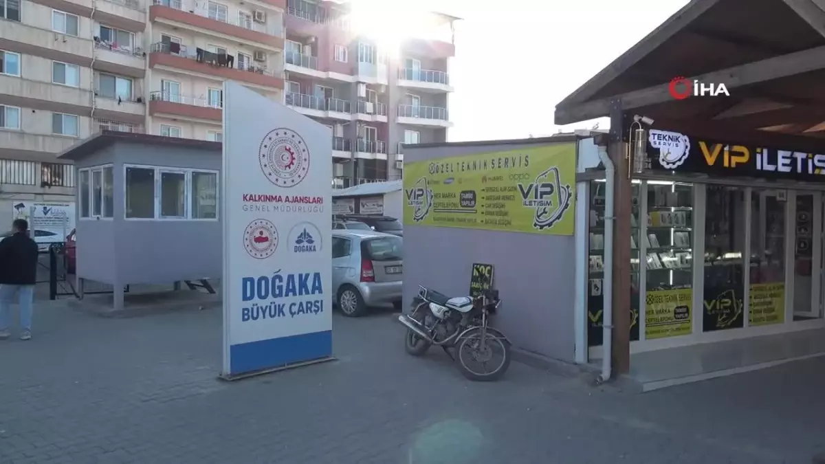 İskenderun\'da Depremzedelere Can Su Yolu