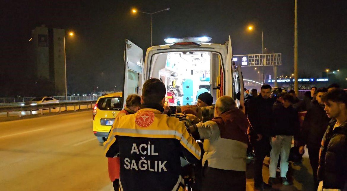 Bursa\'da Motosiklet Kazası: Sürücü Yaralandı