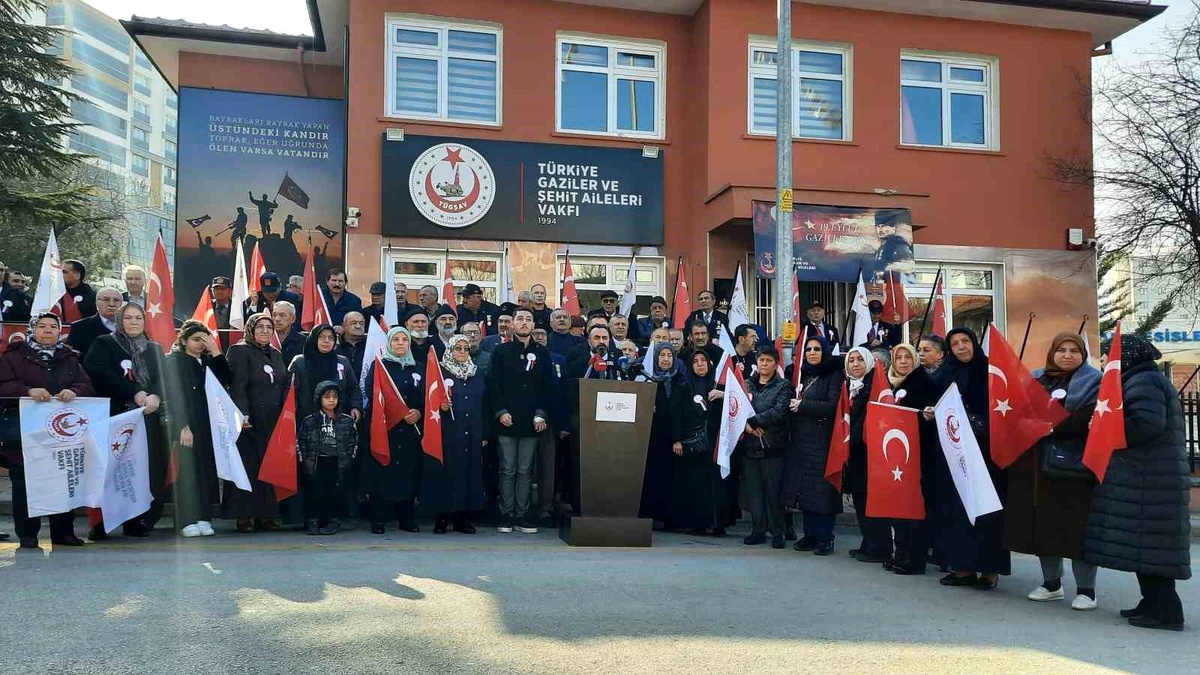 Şehit aileleri ve gazilerden \'Terörsüz Türkiye" desteği