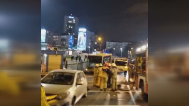 15 Temmuz Şehitler Köprüsü trafiğe kapandı! Zincirlikuyu'da metrobüs kazası