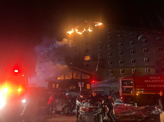 Bolu'daki otel yangınından ilk görüntüler