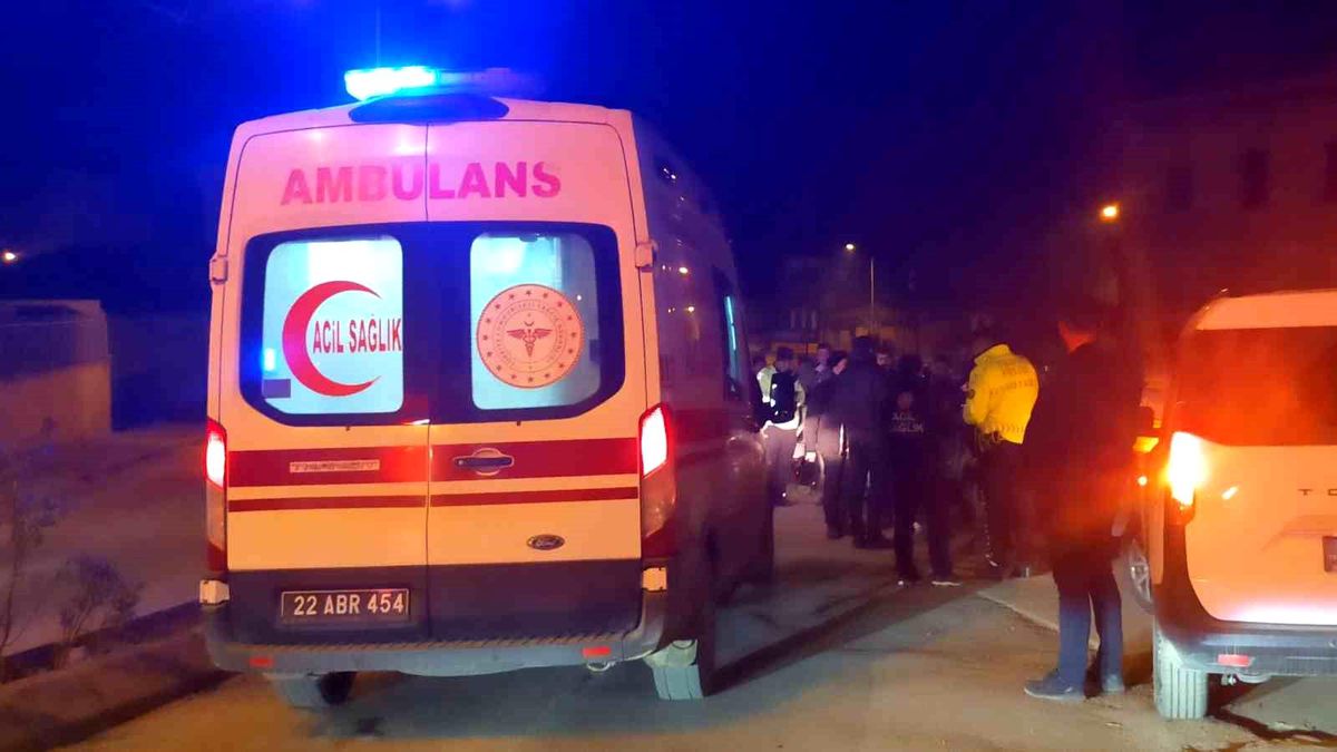 Edirne\'de Ehliyetsiz Sürücü Kazaya Neden Oldu