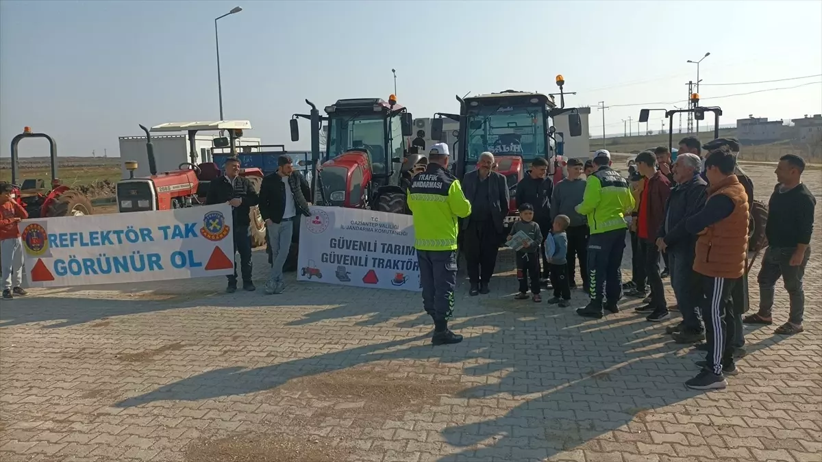 Gaziantep\'te Traktör Sürücülerine Güvenli Tarım Eğitimi