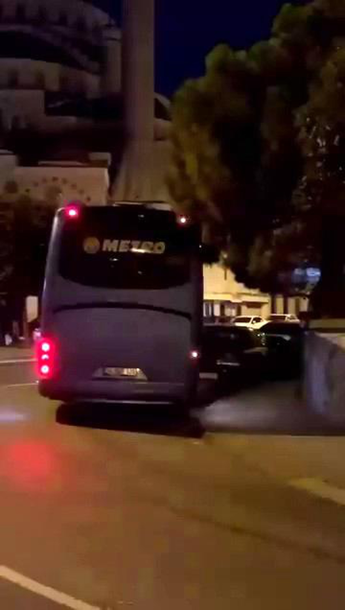 Güngören\'de 16 Yaşındaki Çocuk Otobüs Kaçırdı