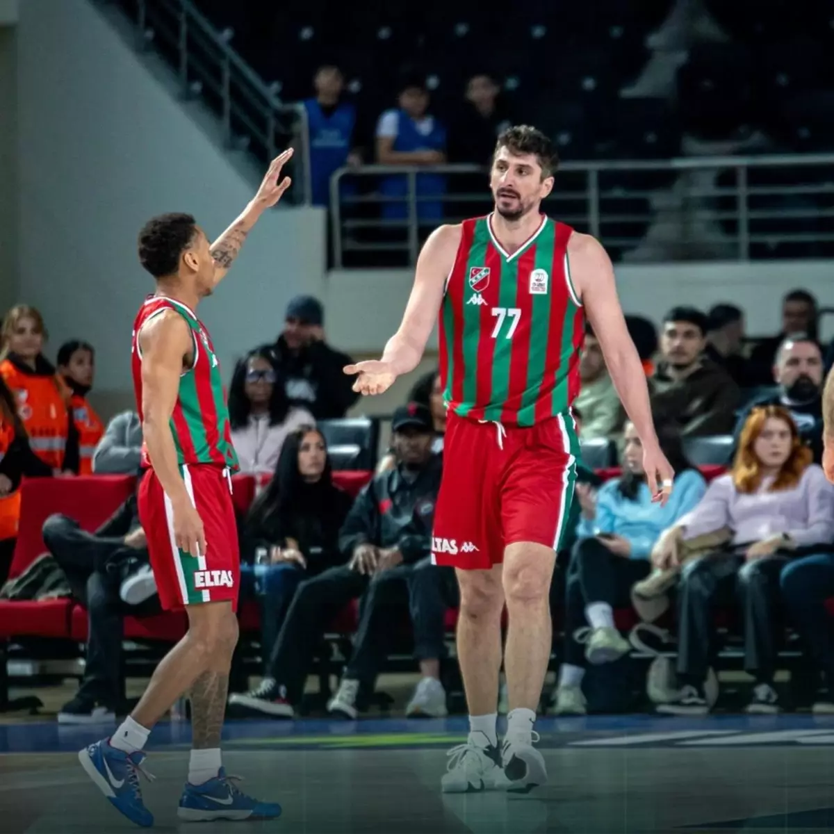 Karşıyaka Basketbol\'da Ayrılıklar Devam Ediyor