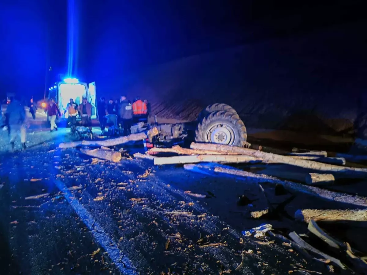 Malatya\'da TIR ve Traktör Çarpıştı: 3 Yaralı