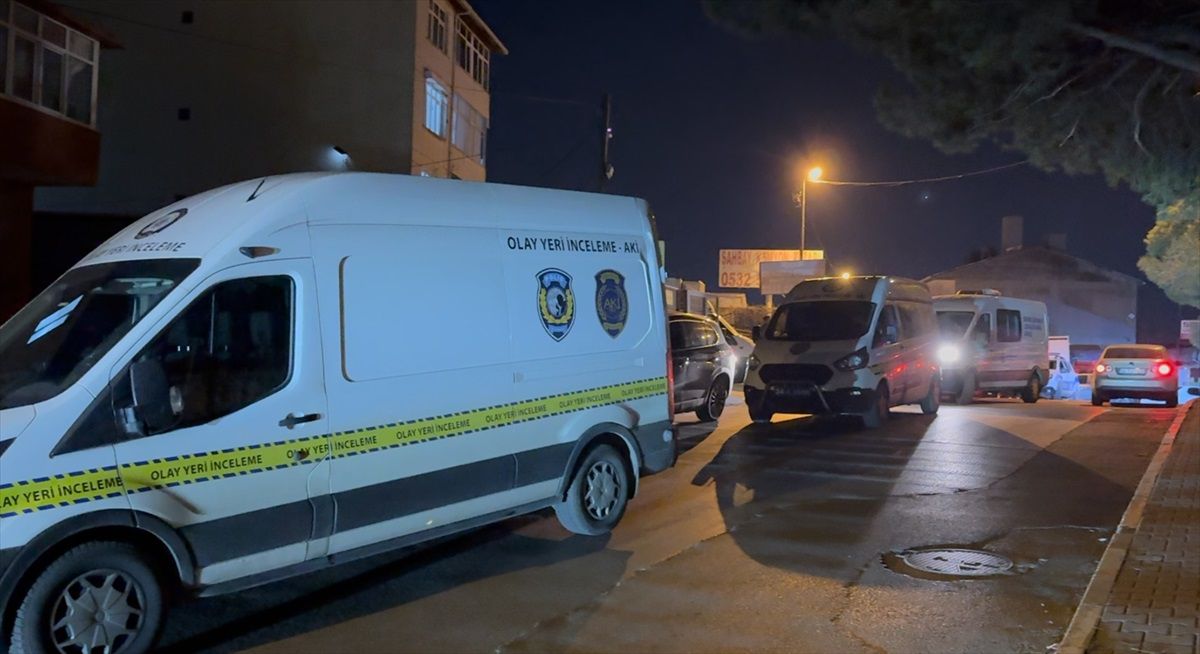 Pompalı tüfekle fotoğraf çekerken ateş aldı