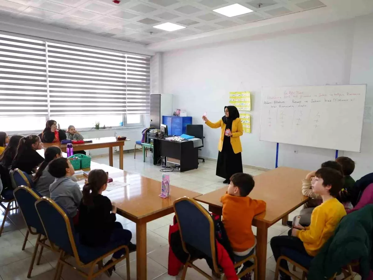 Düzce Belediyesi Çocuk Üniversitesi\'nde Sömestr Etkinlikleri Başladı