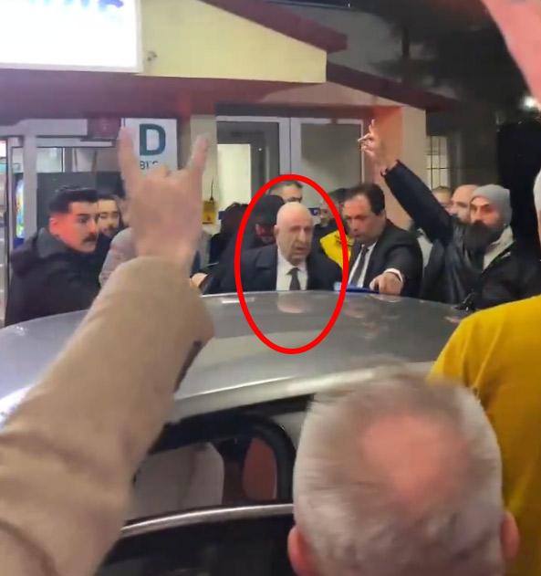 Ümit Özdağ'ın ifade vereceği İstanbul Adliyesi'nde yoğun güvenlik önlemleri alındı