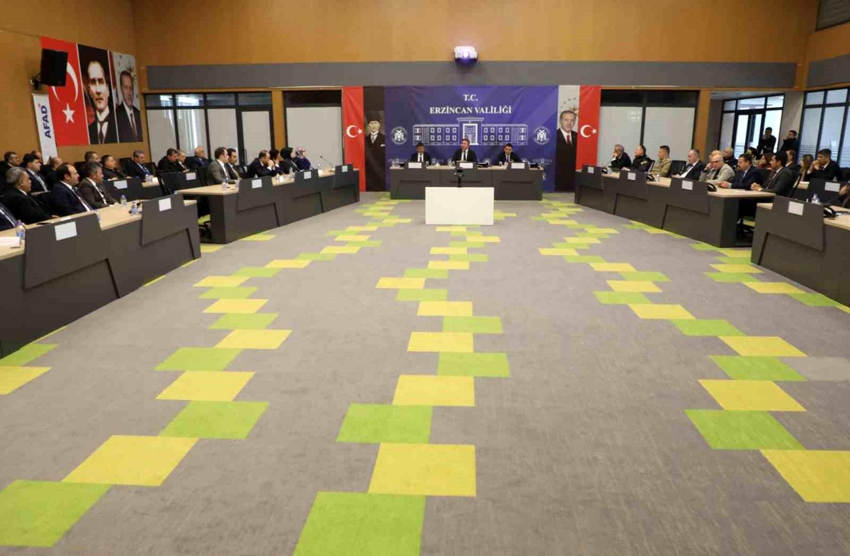 2025 Yılı İl Koordinasyon Kurulu Toplantısı Erzincan\'da Gerçekleştirildi