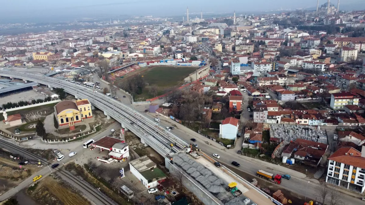 Halkalı-Kapıkule Hızlı Tren Hattı Projesi\'nde İki Etap Bu Yıl Tamamlanacak