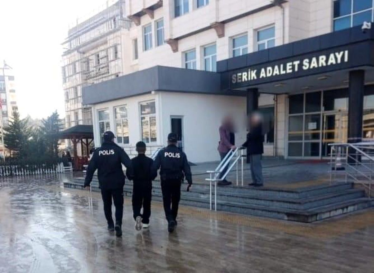 Antalya\'da Suç Operasyonları: 212 Tutuklama